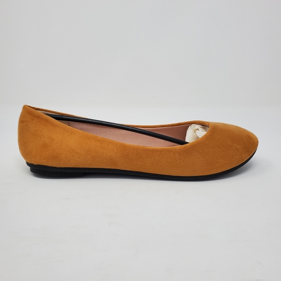Forever Flexible-23 Tan Flats - Picture 4 of 8